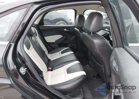 2013 Ford Focus Titanium from USA, damaged, VIN 1FADP3J23DL334239